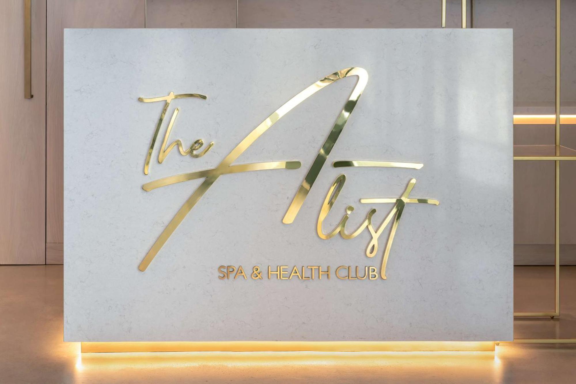 The Wb Abu Dhabi, Curio Collection By Hilton Hotel Bagian luar foto The Art Spa & Health Club
