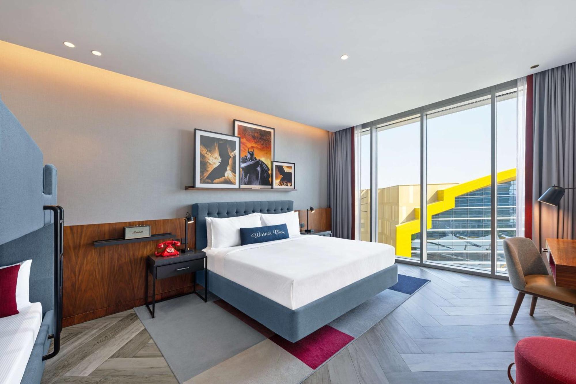 The Wb Abu Dhabi, Curio Collection By Hilton Hotel Bagian luar foto Deluxe Room